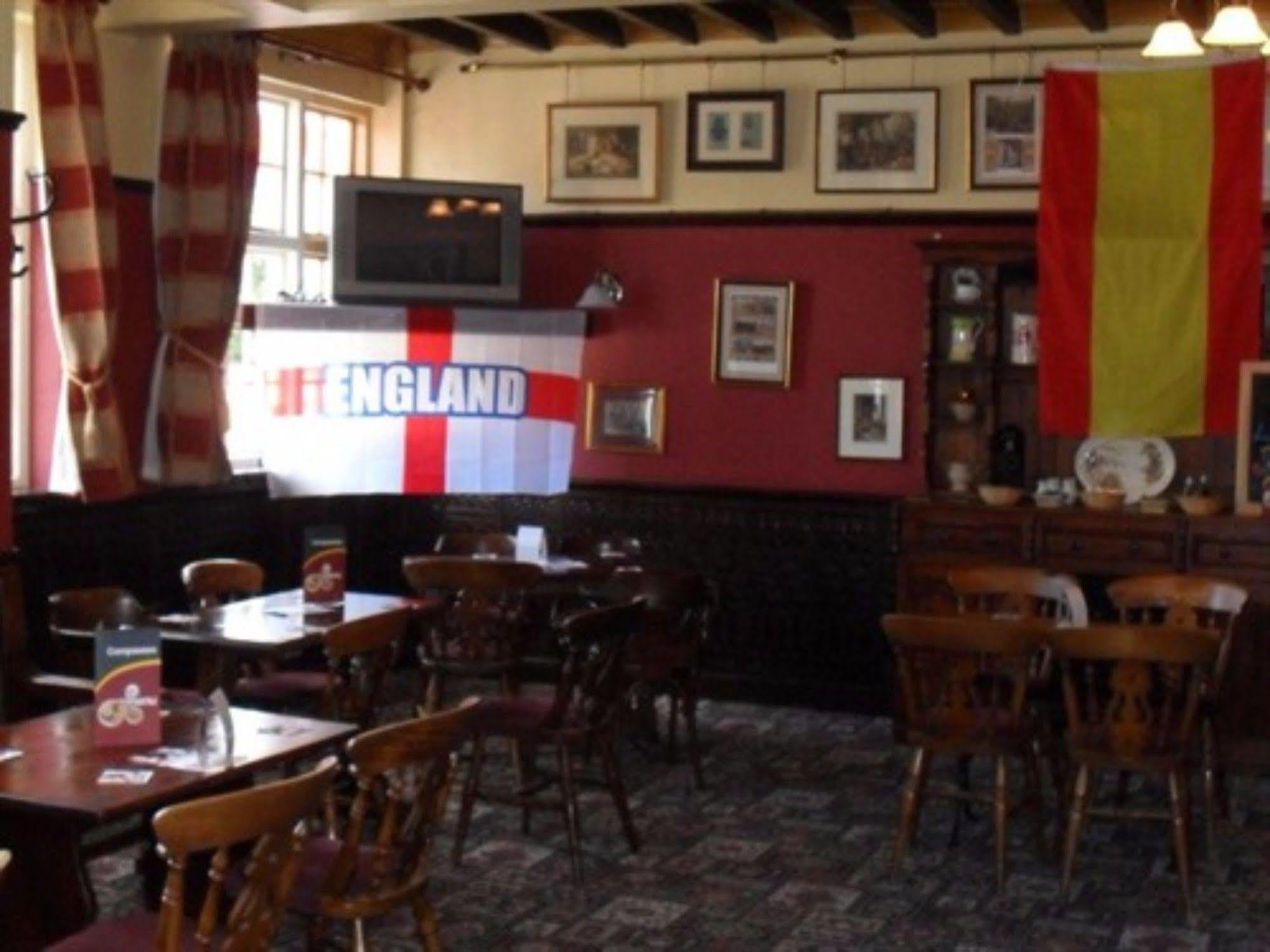 The Compasses Hotel Chelmsford Eksteriør billede